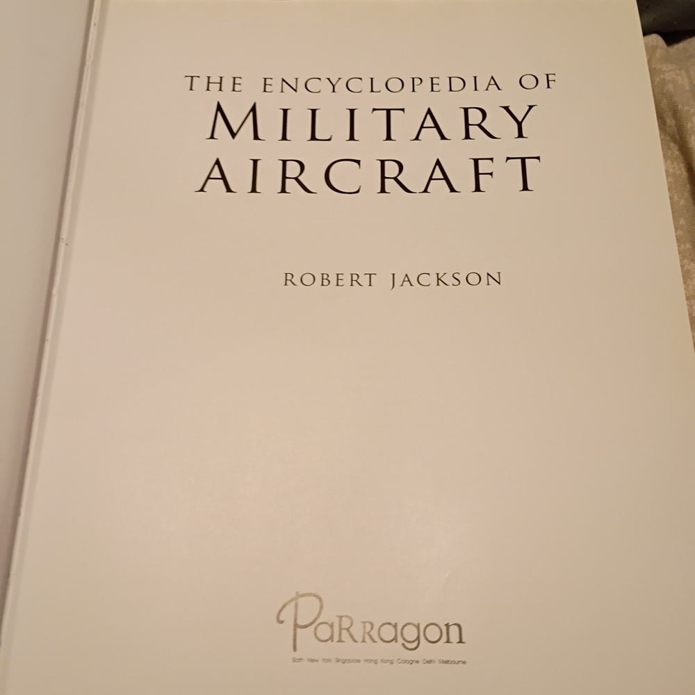 Combat Aircraft Collection Book - Picture 6 of 9